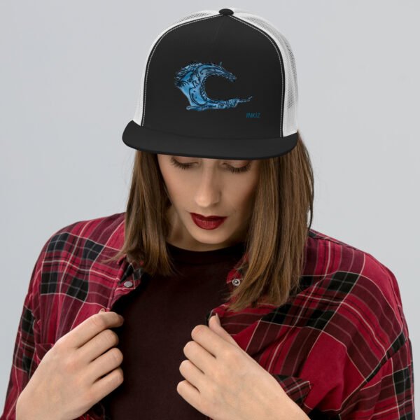 Casquette Trucker stylisée - Neon Wave – Image 2